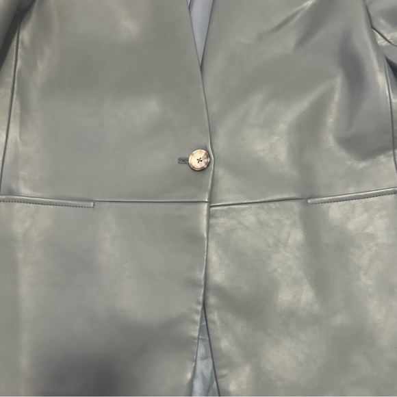 Aritzia Babaton Lauch Blazer SMOKY EMERALD
GREEN Size Small Faux Leather - Picture 6 of 10